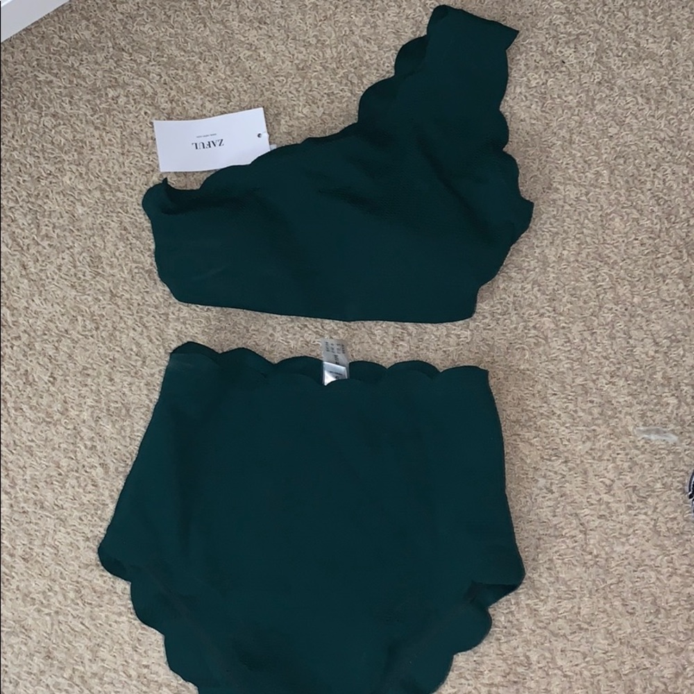 ZAFUL BIKINI NEVER WORN